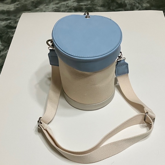 Cylindrical Blue and Cream Crossbody Bag - Picture 6 of 7